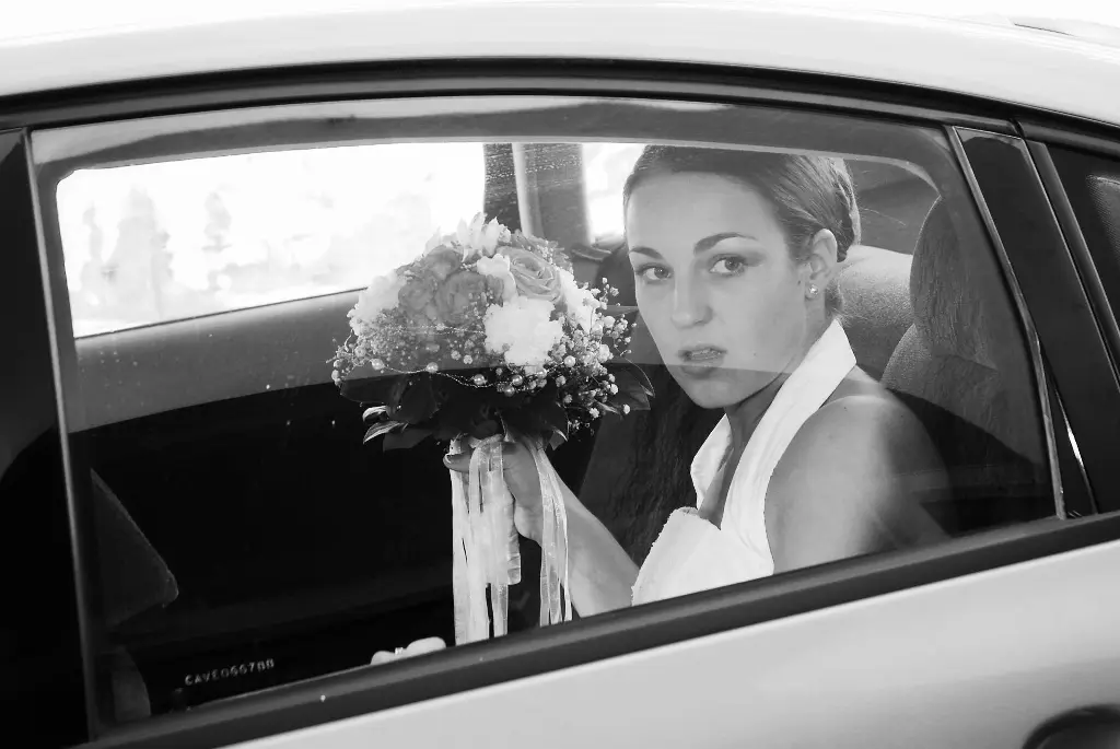 svadba nevesta ženích manželia