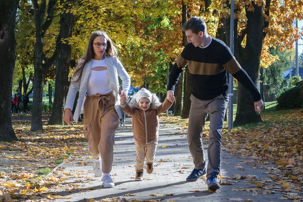 rodina deti manželia snúbenci portrét mama otec